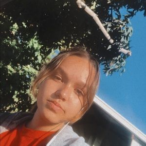 Meet your Posher, Bella